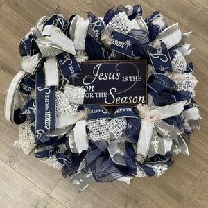 Christmas Silver Shimmer ‘Jesus is the Reason for the Season’ Wreath